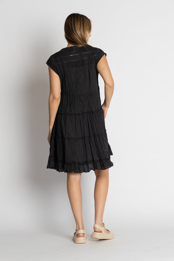 Lula Life Shayna Tiered Dress Black