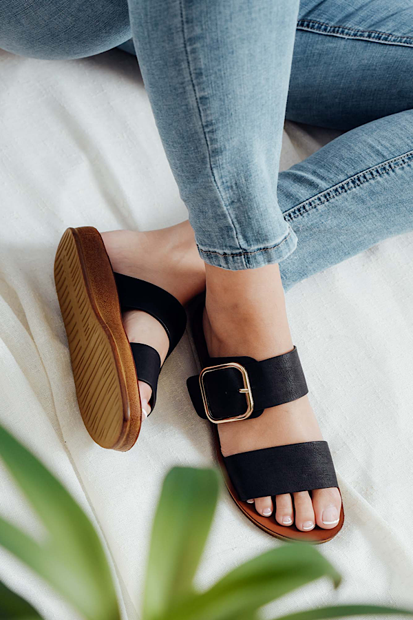 DOTI Sandals Black